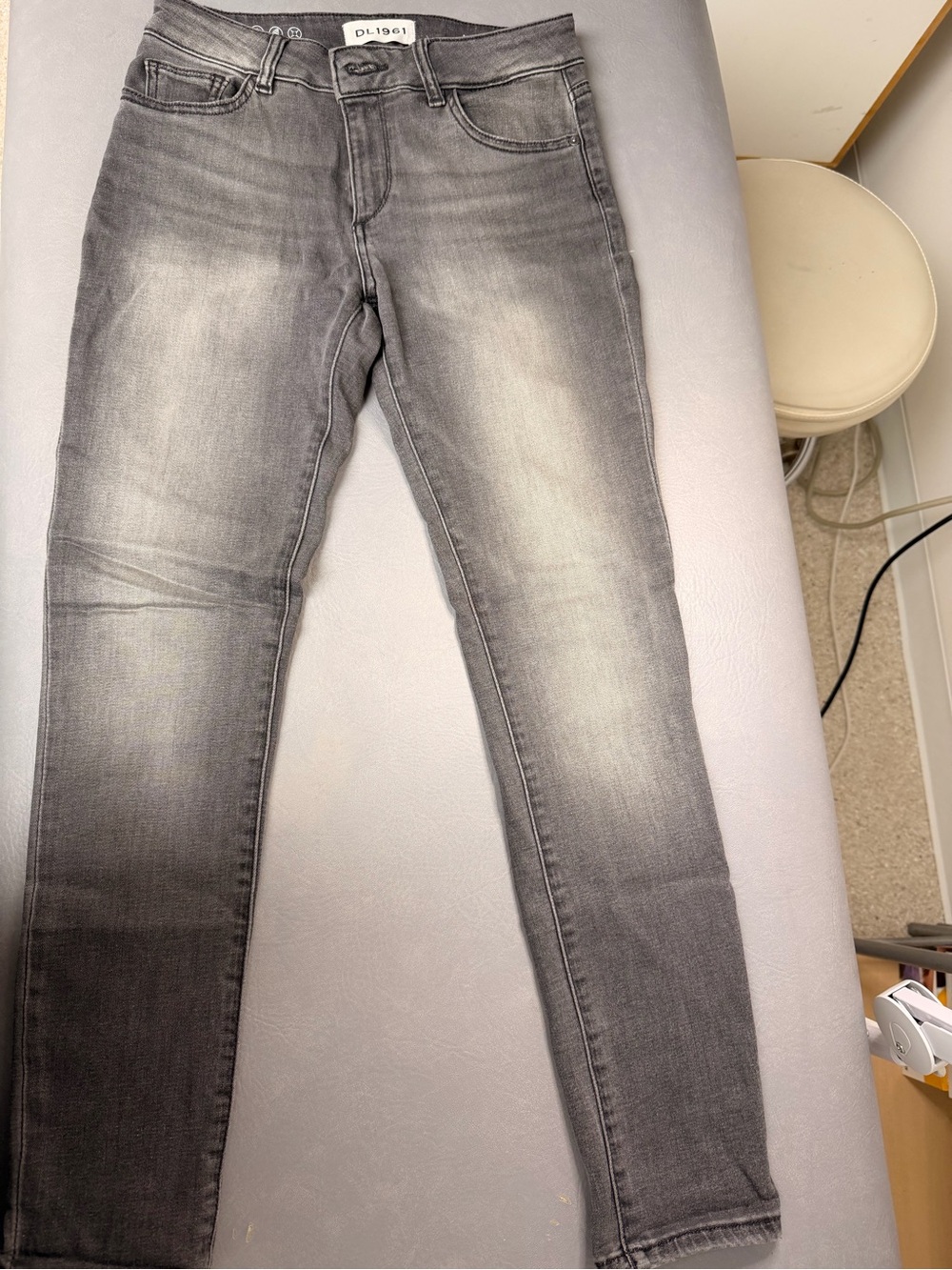 DL1961 Margaux Gray Ankle Skinny Jeans